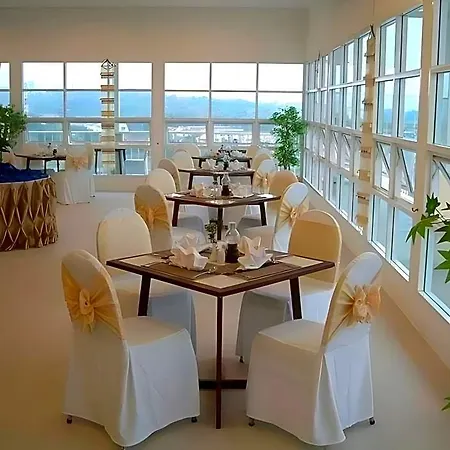 B2 Premier Hotel And Resort-2